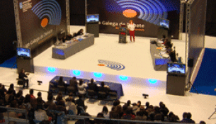 O Multiusos acolleu II Liga Galega de Debate, organizada pola Dirección Xeral de Xuventude e Solidariedade