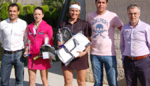 Carmen León e Vanesa Alonso, campionas da fase galega do II Open de Pádel Feminino Cadena 100