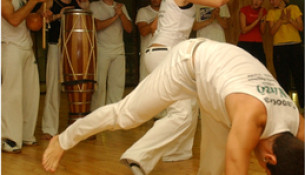 O domingo 22 de febreiro, gran masterclass de CAPOEIRA en Multixogo!