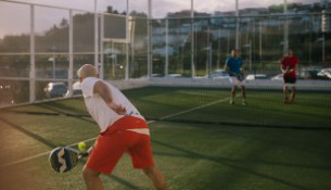 En septiembre habrá nuevos cursos de pádel y tenis en las pistas de Sar