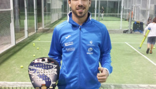O instructor de pádel e tenis das instalacións Jacobo Pérez, número 9 de Galicia