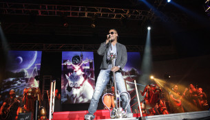 ROMEO SANTOS ofreció su única actuación en Galicia en el Multiusos do Sar