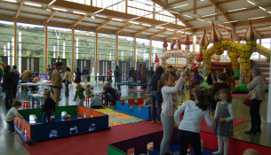 Este domingo 15 de decembro, MULTIXOGO de NADAL con visita de Papá Noel e recollida solidaria de xoguetes