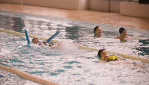 Cursos intensivos de natación para nenxs e adultos en SETEMBRO